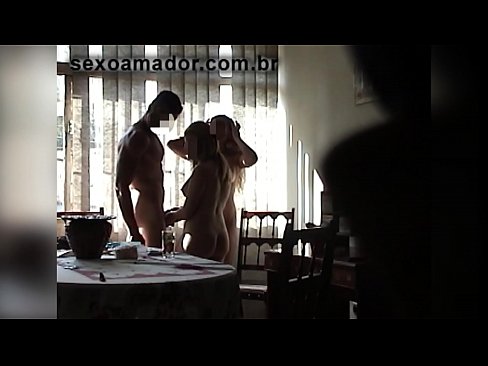 ❤️ געשלעכט פרענדז פאַרבעטן אַ ריז מענטש און אַ דרייסאַם מיט אים ❤❌ נאָר פּאָרן ביי yi.villagesexvideos.ru ☑